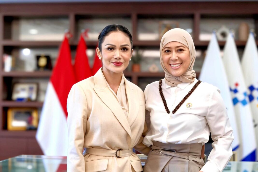 ClipDown.com_845505448_18568131607079633_4903467411517480226_n Krisdayanti